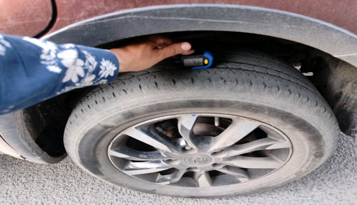 2018 Mahindra XUV500 W11 AT, Diesel, Automatic, 50,783 km, tyre