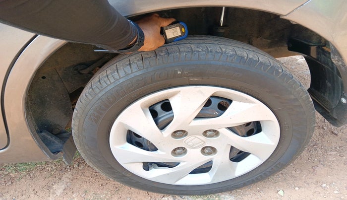 2014 Honda Amaze 1.5L I-DTEC S, Diesel, Manual, 1,34,151 km, tyre