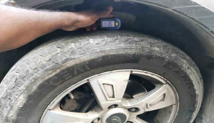 2012 Mahindra XUV500 W8, Diesel, Manual, 1,01,964 km, tyre