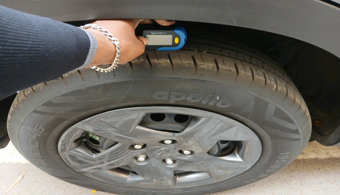 2024 Hyundai VENUE SX 1.2 PETROL, Petrol, Manual, 8,541 km, tyre