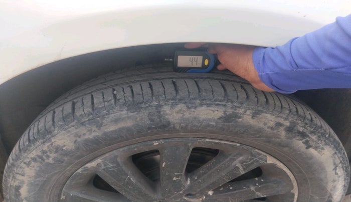 2015 Maruti Swift Dzire ZDI, Diesel, Manual, 1,16,890 km, tyre