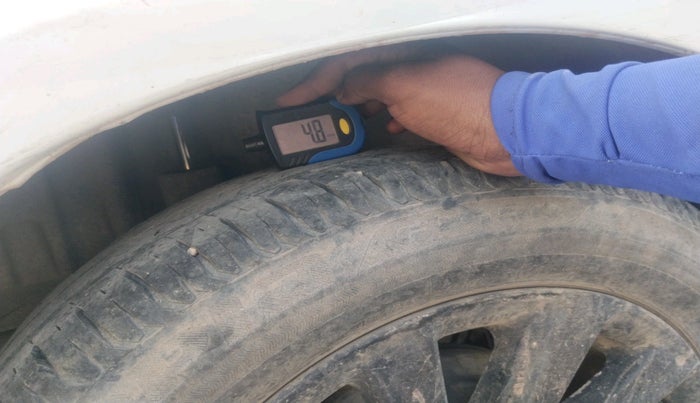 2015 Maruti Swift Dzire ZDI, Diesel, Manual, 1,16,890 km, tyre