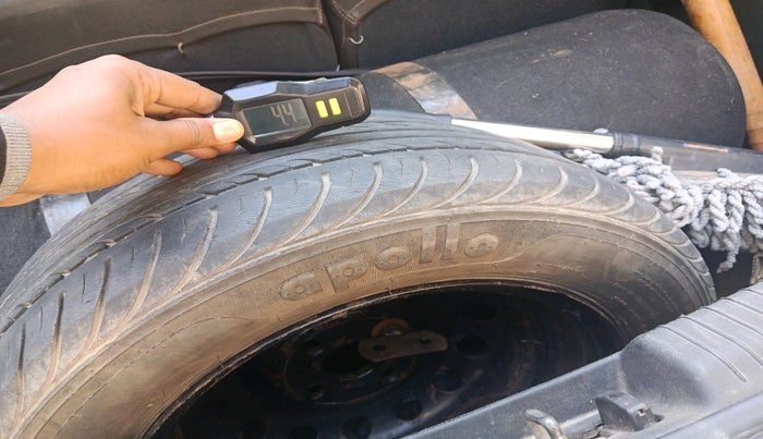 2013 Hyundai i20 SPORTZ 1.2, CNG, Manual, 63,296 km, tyre