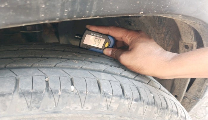 2018 Maruti Vitara Brezza VDI, Diesel, Manual, 1,08,653 km, tyre