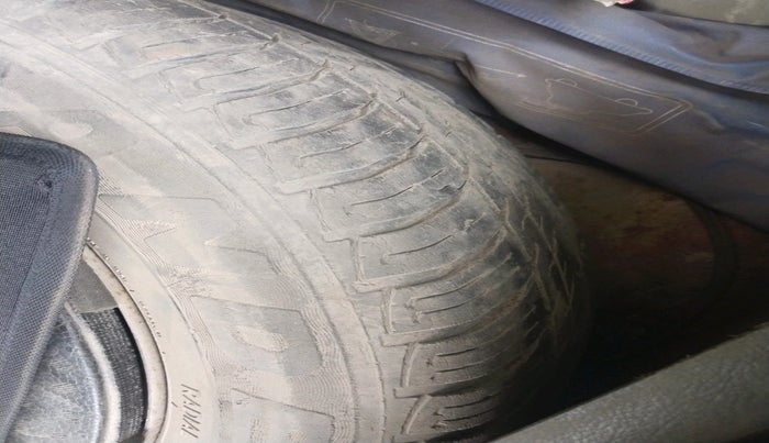 2018 Maruti Vitara Brezza VDI, Diesel, Manual, 1,08,653 km, tyre