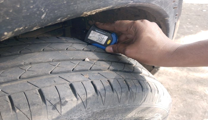 2018 Maruti Vitara Brezza VDI, Diesel, Manual, 1,08,653 km, tyre