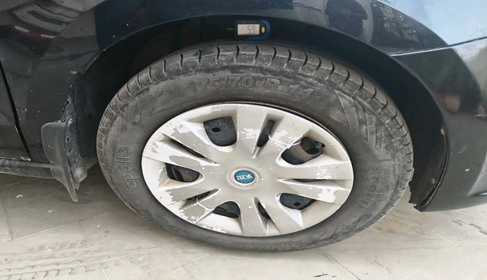 2013 Skoda Rapid AMBITION 1.6 TDI CR MT PLUS, Diesel, Manual, 92,299 km, tyre