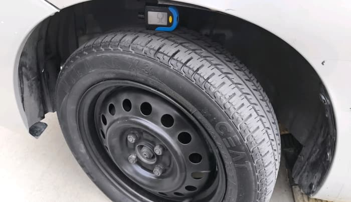 2017 Maruti Wagon R 1.0 VXI AMT, Petrol, Automatic, 72,019 km, tyre