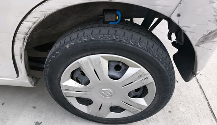 2017 Maruti Wagon R 1.0 VXI AMT, Petrol, Automatic, 72,019 km, tyre