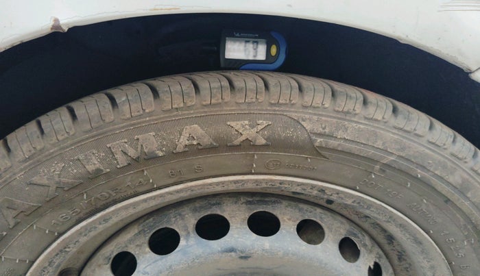 2016 Hyundai Xcent BASE 1.1, Diesel, Manual, 1,53,481 km, tyre