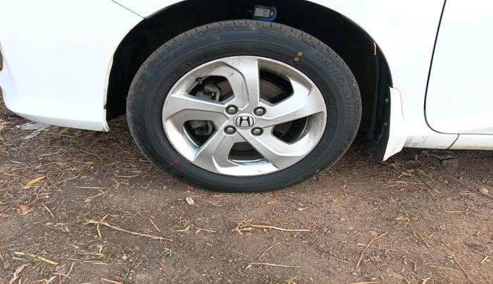 2016 Honda City 1.5L I-VTEC V MT, Petrol, Manual, 86,718 km, tyre