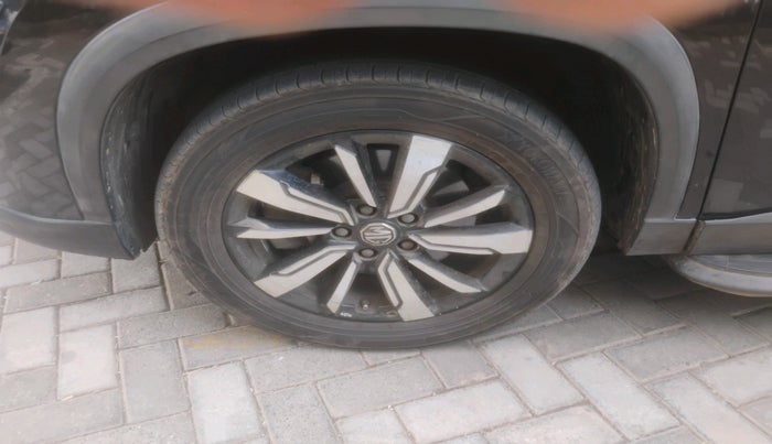 2019 MG HECTOR SHARP 1.5 DCT PETROL, Petrol, Automatic, 61,901 km, tyre