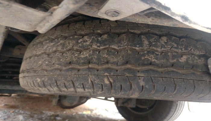 2006 Mahindra Scorpio SLX 2.6 TURBO 7 STR, Diesel, Manual, 93,745 km, tyre