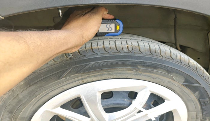 2016 Mahindra Kuv100 K6 D 6 STR, Diesel, Manual, 81,822 km, tyre