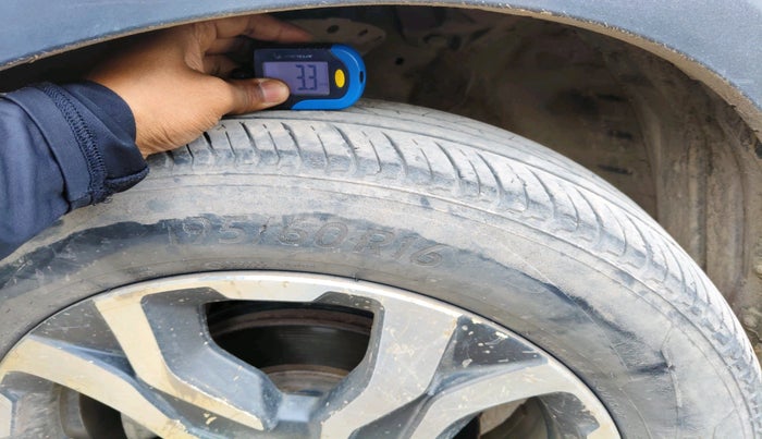 2017 Honda WR-V 1.5L I-DTEC VX MT, Diesel, Manual, 1,70,195 km, tyre