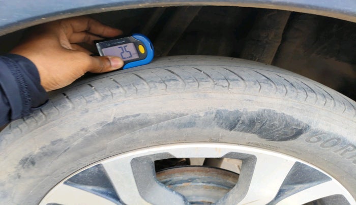 2017 Honda WR-V 1.5L I-DTEC VX MT, Diesel, Manual, 1,70,195 km, tyre