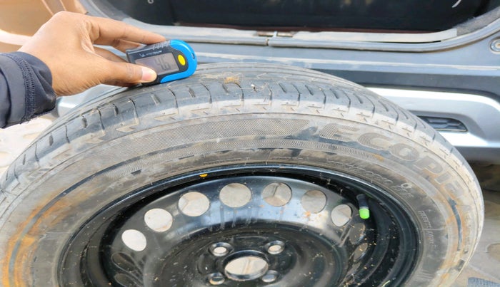 2017 Honda WR-V 1.5L I-DTEC VX MT, Diesel, Manual, 1,70,195 km, tyre