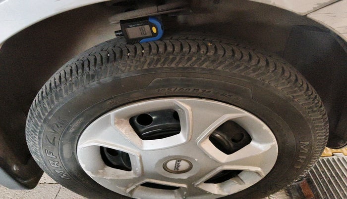 2007 Maruti Swift VXI 1.3, Petrol, Manual, 1,39,833 km, tyre