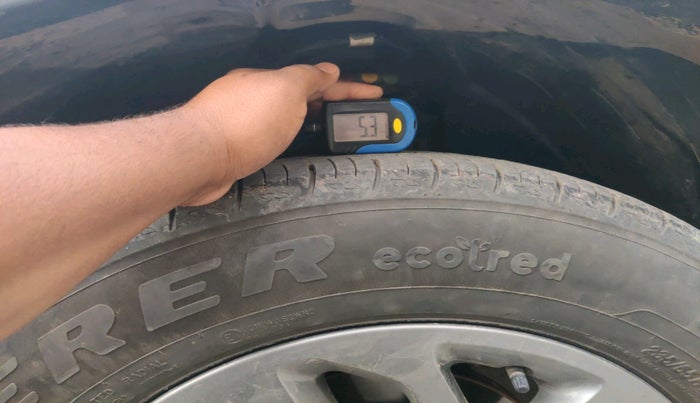 2024 Tata Safari PURE PLUS S, Diesel, Manual, 35,952 km, tyre