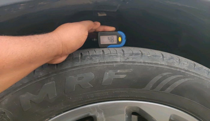 2024 Tata Safari PURE PLUS S, Diesel, Manual, 35,952 km, tyre