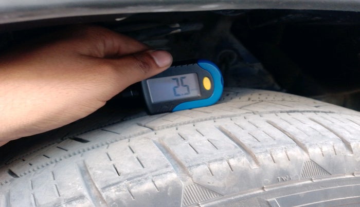 2022 Maruti BREZZA ZXI SMART HYBRID , Petrol, Manual, 1,30,059 km, tyre