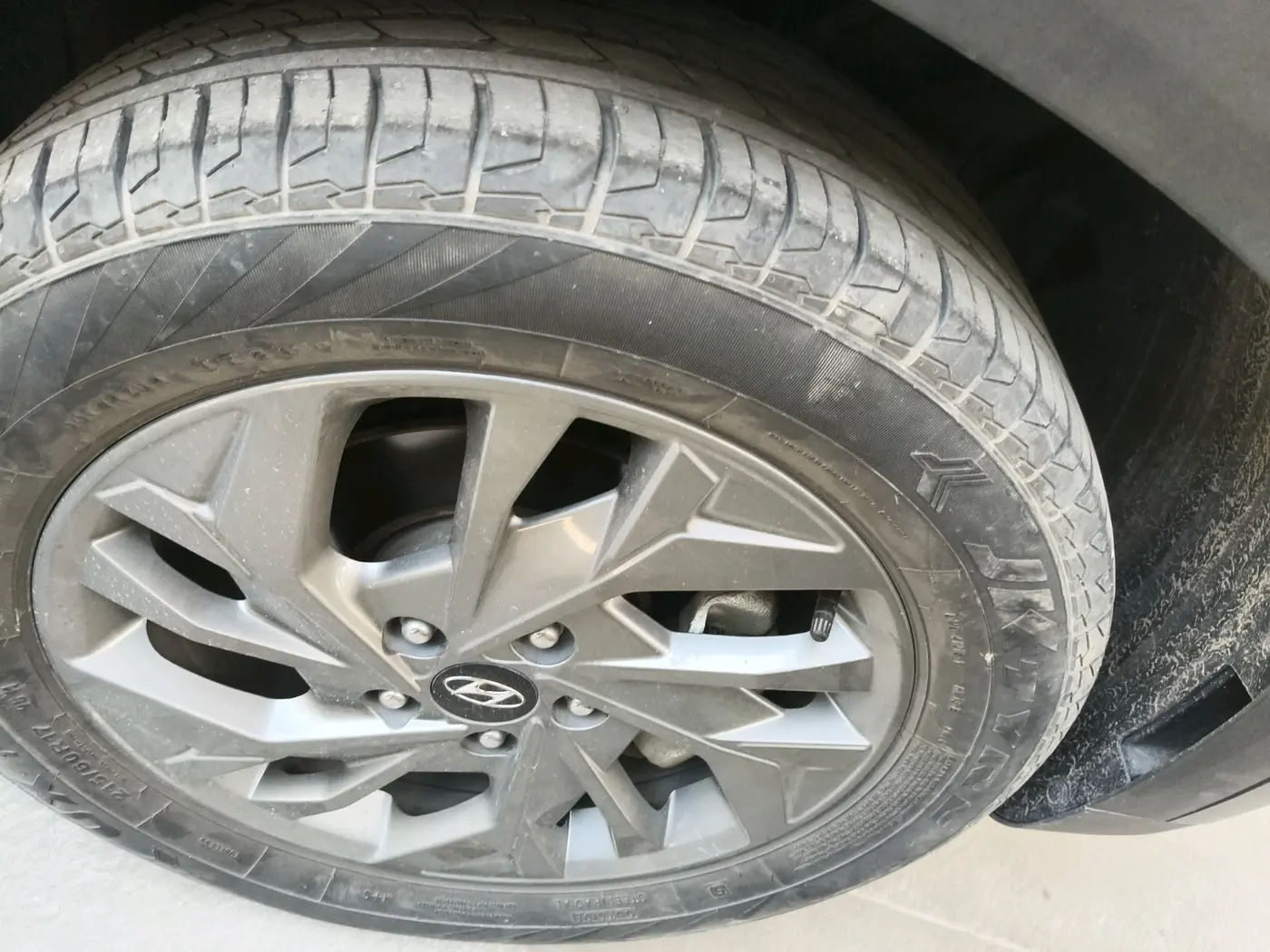 2021 Hyundai Creta SX (O) 1.4 TURBO DCT, Petrol, Automatic, 27,572 km, tyre