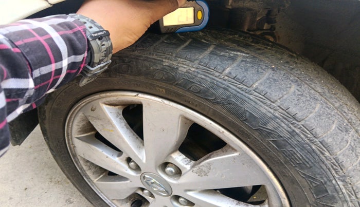 2014 Hyundai Xcent S (O) 1.2, Petrol, Manual, 93,381 km, tyre