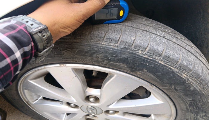 2014 Hyundai Xcent S (O) 1.2, Petrol, Manual, 93,381 km, tyre