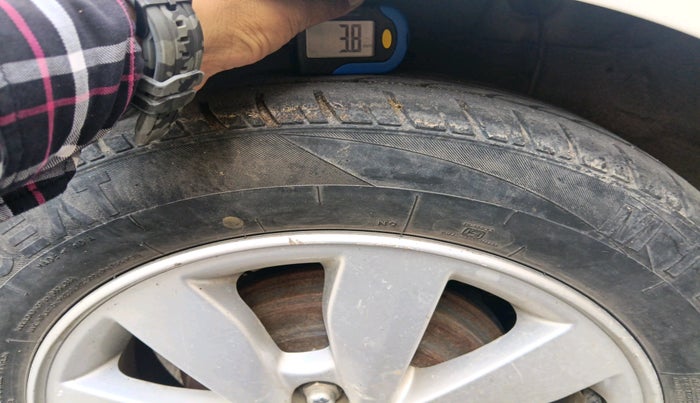 2014 Hyundai Xcent S (O) 1.2, Petrol, Manual, 93,381 km, tyre