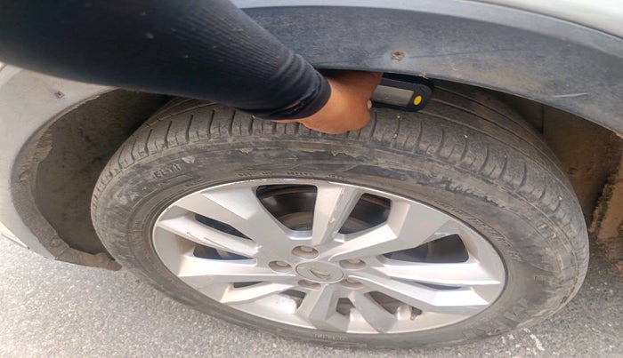 2019 Mahindra XUV300 W8 1.5 DIESEL, Diesel, Manual, 95,970 km, tyre