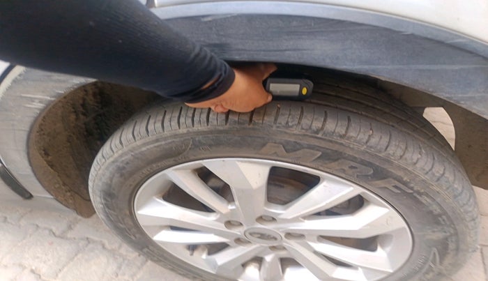 2019 Mahindra XUV300 W8 1.5 DIESEL, Diesel, Manual, 95,970 km, tyre