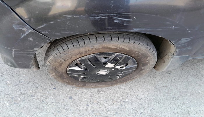 2014 Maruti Alto 800 LXI CNG, CNG, Manual, 1,16,806 km, tyre