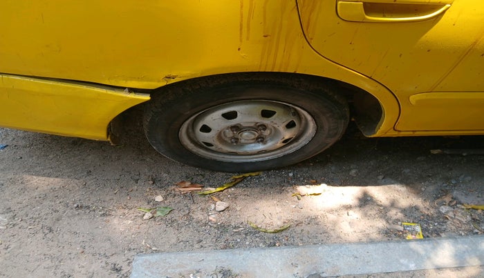 2007 Hyundai Accent GLE, Petrol, Manual, 71,018 km, tyre