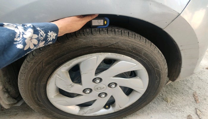 2019 Hyundai NEW SANTRO SPORTZ CNG, CNG, Manual, 1,18,455 km, tyre