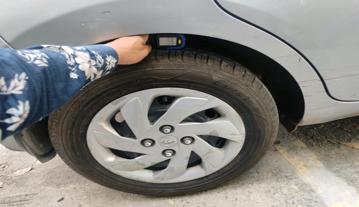 2019 Hyundai NEW SANTRO SPORTZ CNG, CNG, Manual, 1,18,455 km, tyre