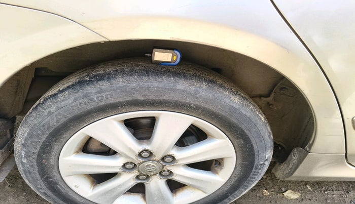 2012 Toyota Corolla Altis G AT PETROL, Petrol, Automatic, 67,495 km, tyre