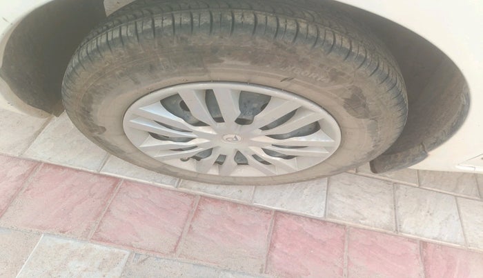 2021 Maruti Dzire VXI, Petrol, Manual, 95,976 km, tyre