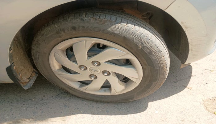 2019 Hyundai NEW SANTRO SPORTZ CNG, CNG, Manual, 28,531 km, tyre