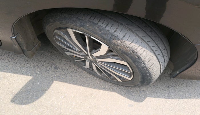 2017 Honda City 1.5L I-VTEC ZX CVT, Petrol, Automatic, 94,075 km, tyre