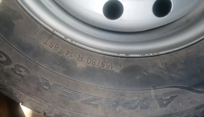 2021 Maruti Swift LXI, Petrol, Manual, 24,811 km, tyre