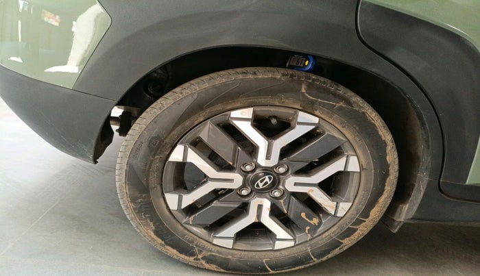 2023 Hyundai EXTER SX(O) 1.2 AMT, Petrol, Automatic, 17,414 km, tyre