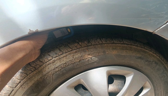 2011 Hyundai i10 MAGNA 1.2, Petrol, Manual, 1,49,572 km, tyre