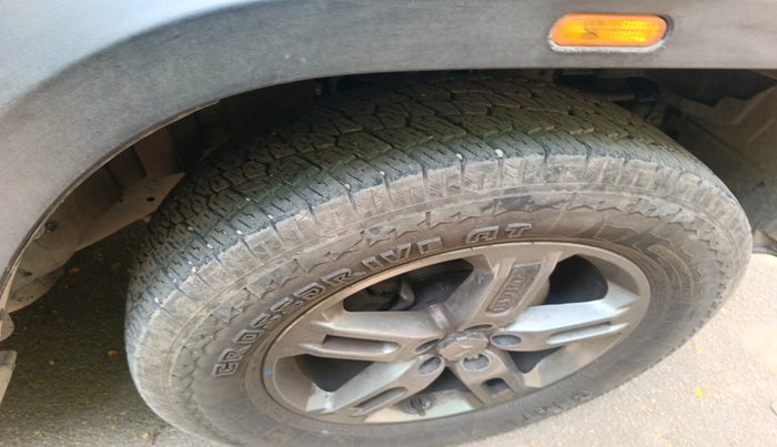 2024 Mahindra Thar LX P 2WD AT HT, Petrol, Automatic, 16,845 km, tyre