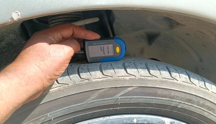 2018 Tata TIGOR XZ PETROL, Petrol, Manual, 2,14,843 km, tyre