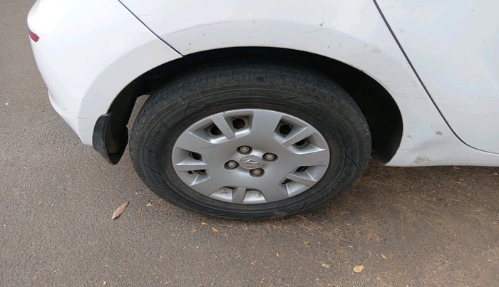 2013 Hyundai i20 MAGNA (O) 1.4 CRDI, Diesel, Manual, 4,17,670 km, tyre