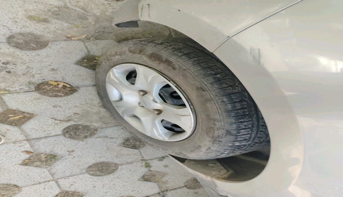 2016 Ford Ecosport AMBIENTE 1.5L DIESEL, Diesel, Manual, 70,408 km, tyre