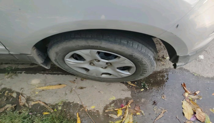 2016 Ford Ecosport AMBIENTE 1.5L DIESEL, Diesel, Manual, 70,408 km, tyre