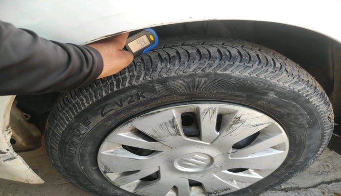 2013 Honda Amaze 1.5L I-DTEC S, Diesel, Manual, 1,22,121 km, tyre