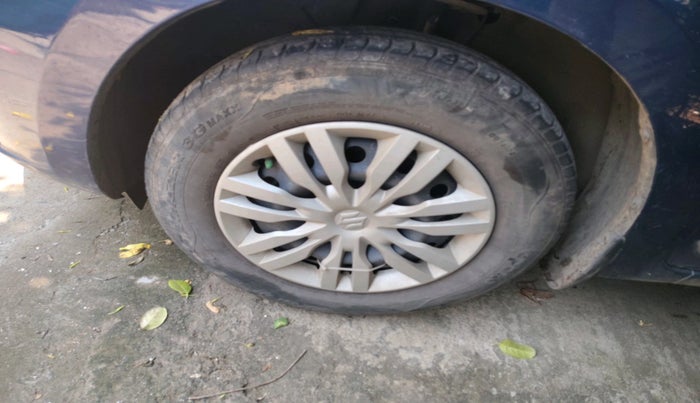 2021 Maruti Dzire VXI, Petrol, Manual, 31,941 km, tyre