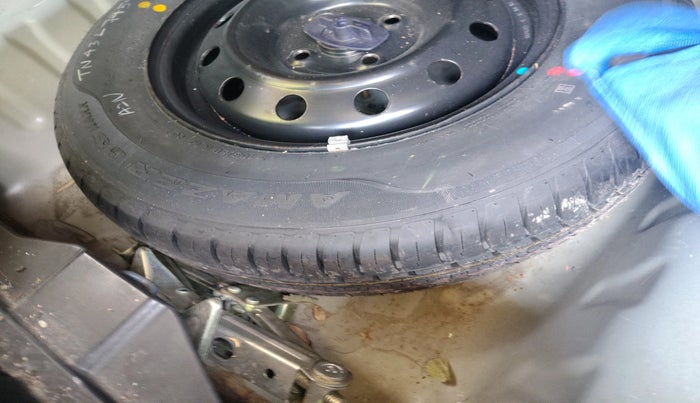 2021 Maruti Dzire VXI, Petrol, Manual, 31,941 km, tyre